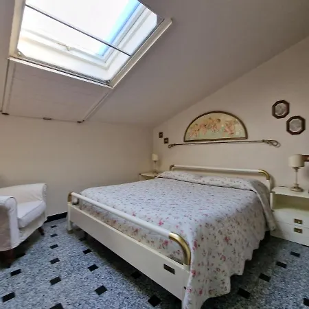 Apartment Tra Dei Marmi E Marina Di - Il Melograno