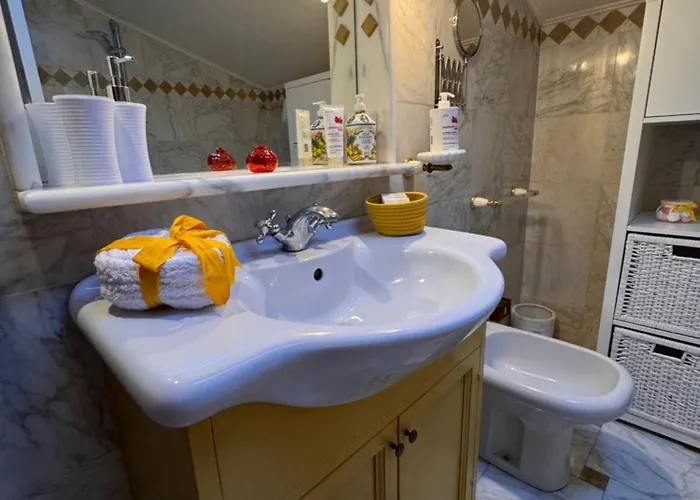 Tra Dei Marmi E Marina Di - Il Melograno Appartement
