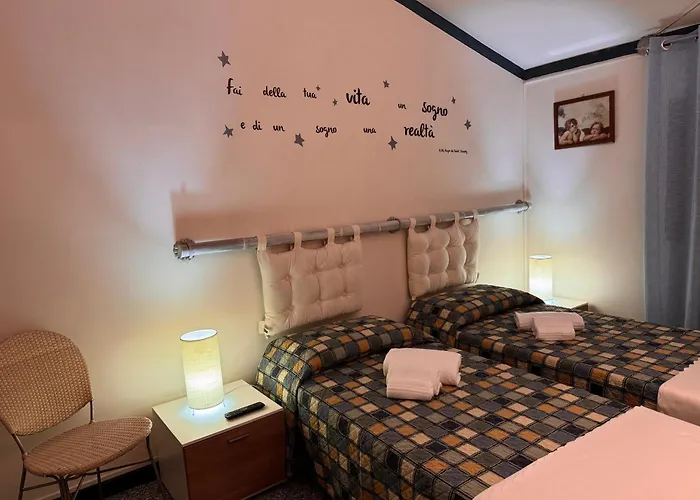 Appartement Tra Dei Marmi E Marina Di - Il Melograno