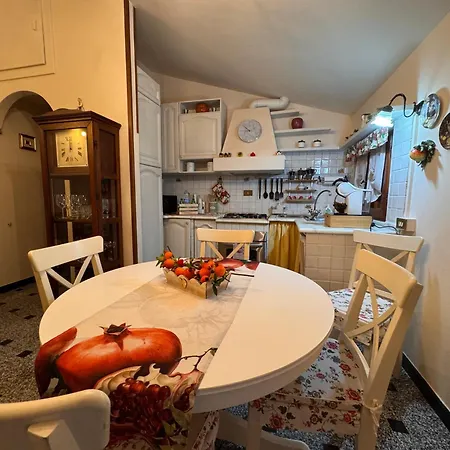 Tra Dei Marmi E Marina Di - Il Melograno Apartment Massa (Tuscany)